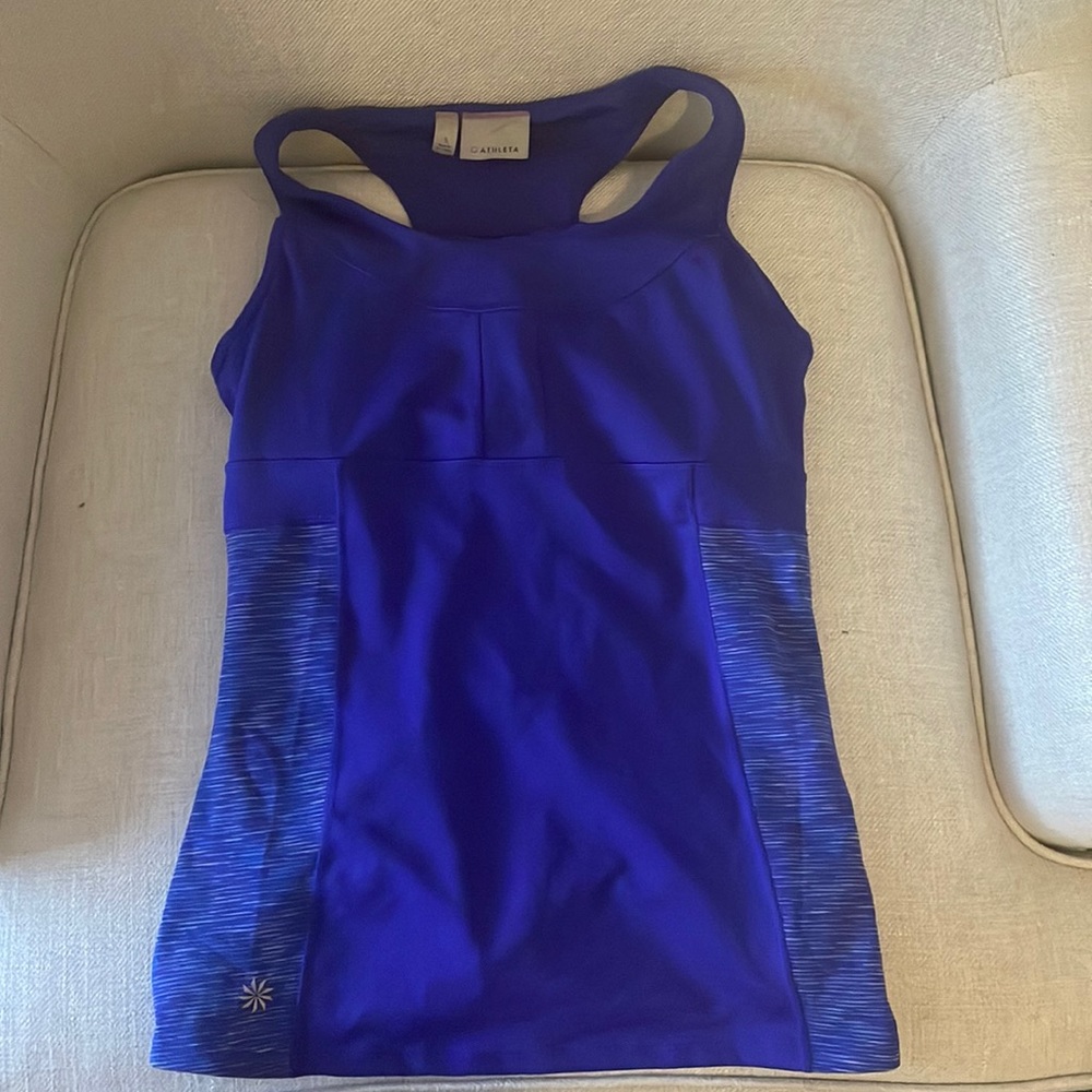 Athleta like new top, size small